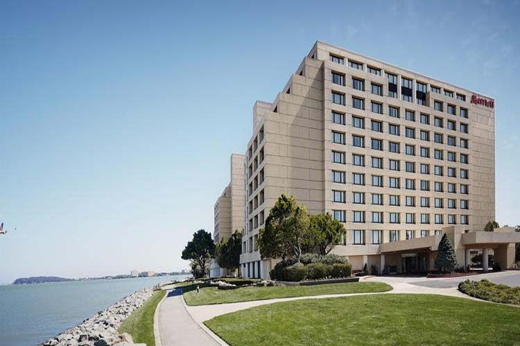 Marriott San Francisco Airport Waterfront